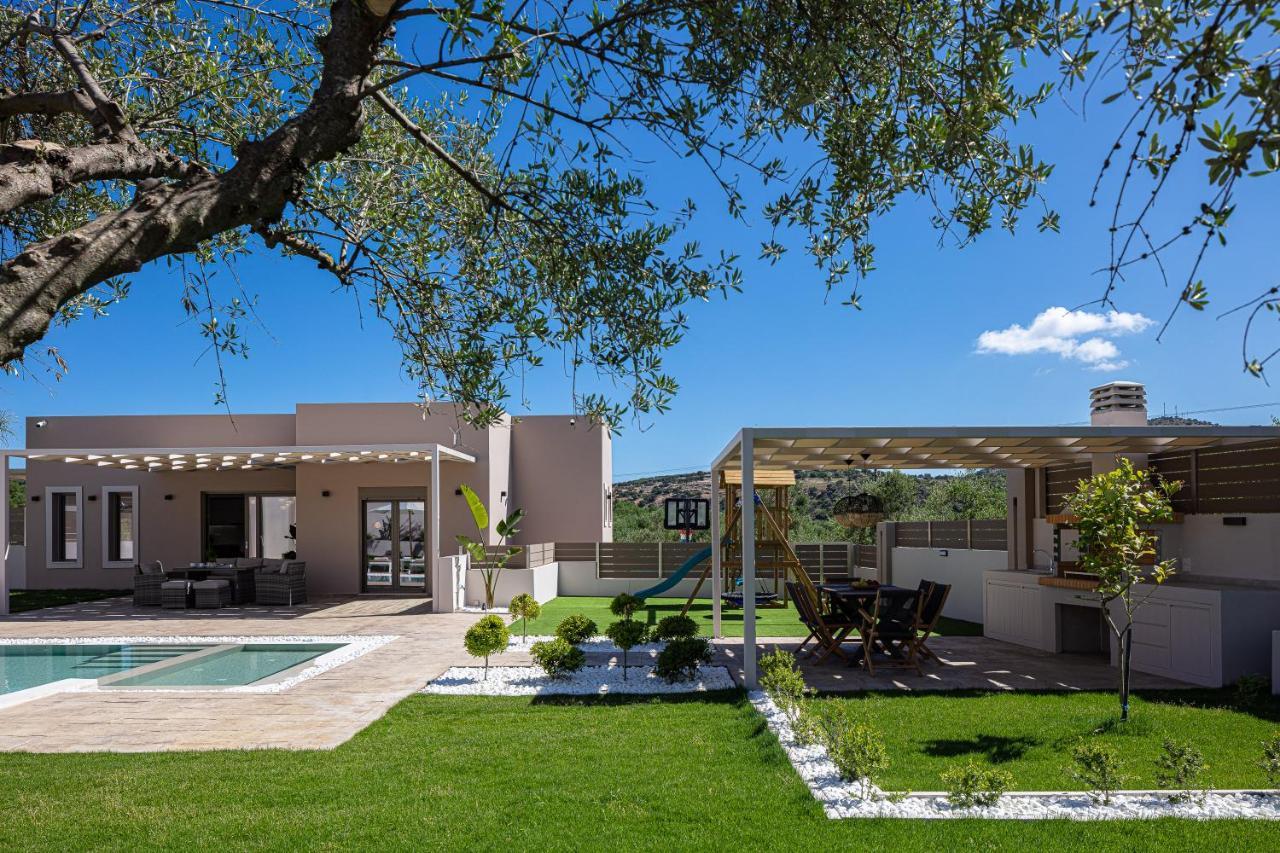 Koin Villa Sunrise, With Heated Pool & Whirlpool Perama  エクステリア 写真