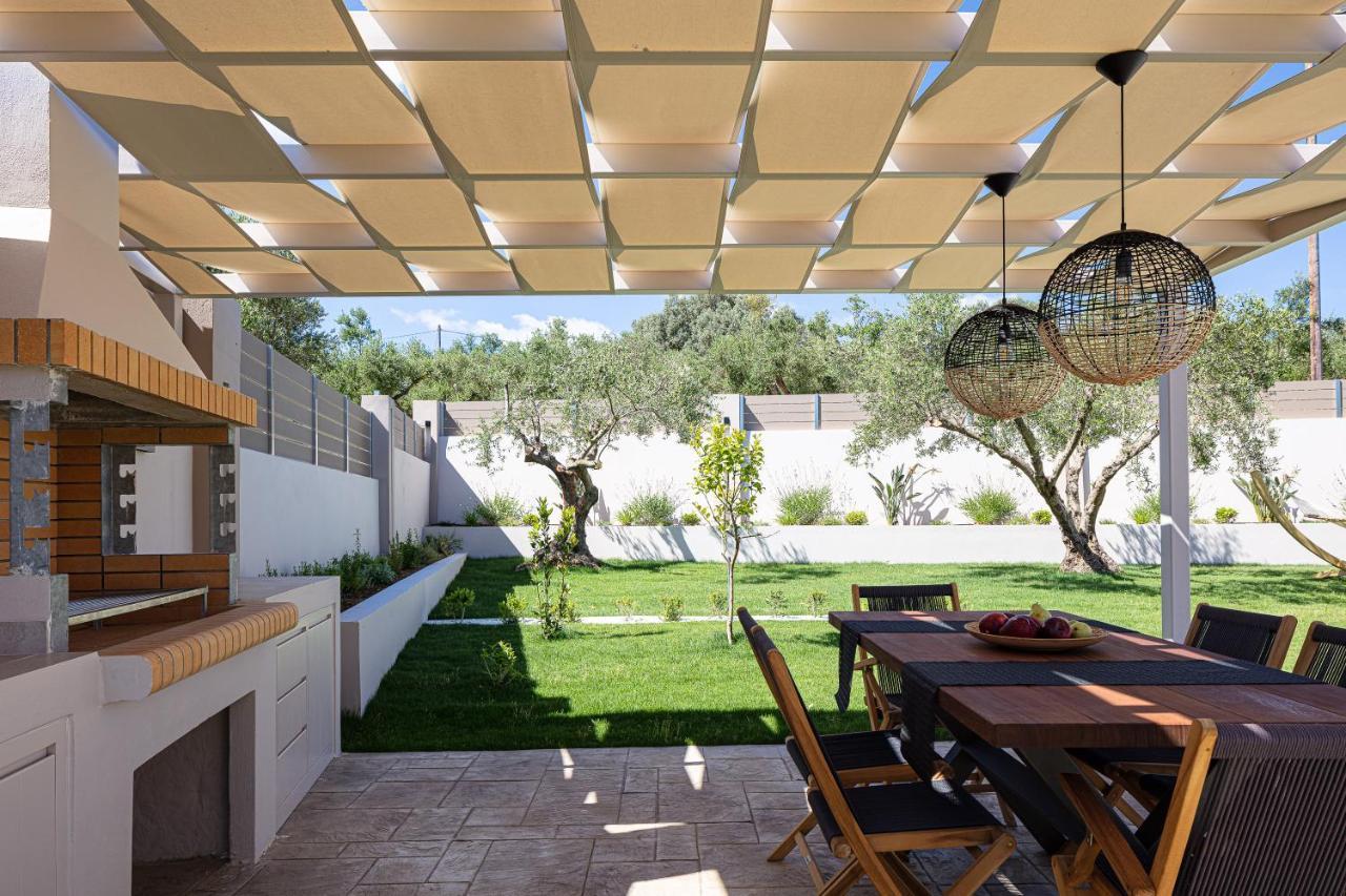 Koin Villa Sunrise, With Heated Pool & Whirlpool Perama  エクステリア 写真