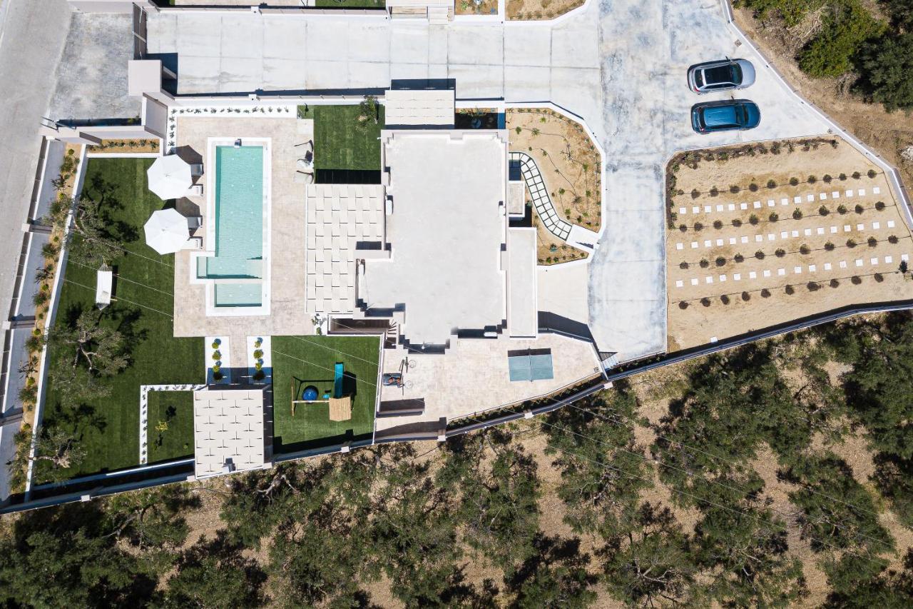 Koin Villa Sunrise, With Heated Pool & Whirlpool Perama  エクステリア 写真
