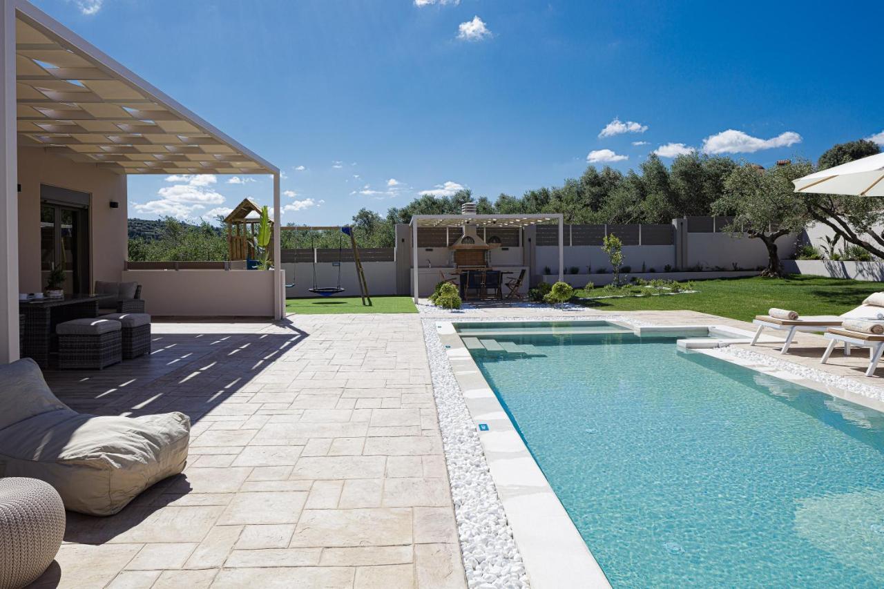 Koin Villa Sunrise, With Heated Pool & Whirlpool Perama  エクステリア 写真